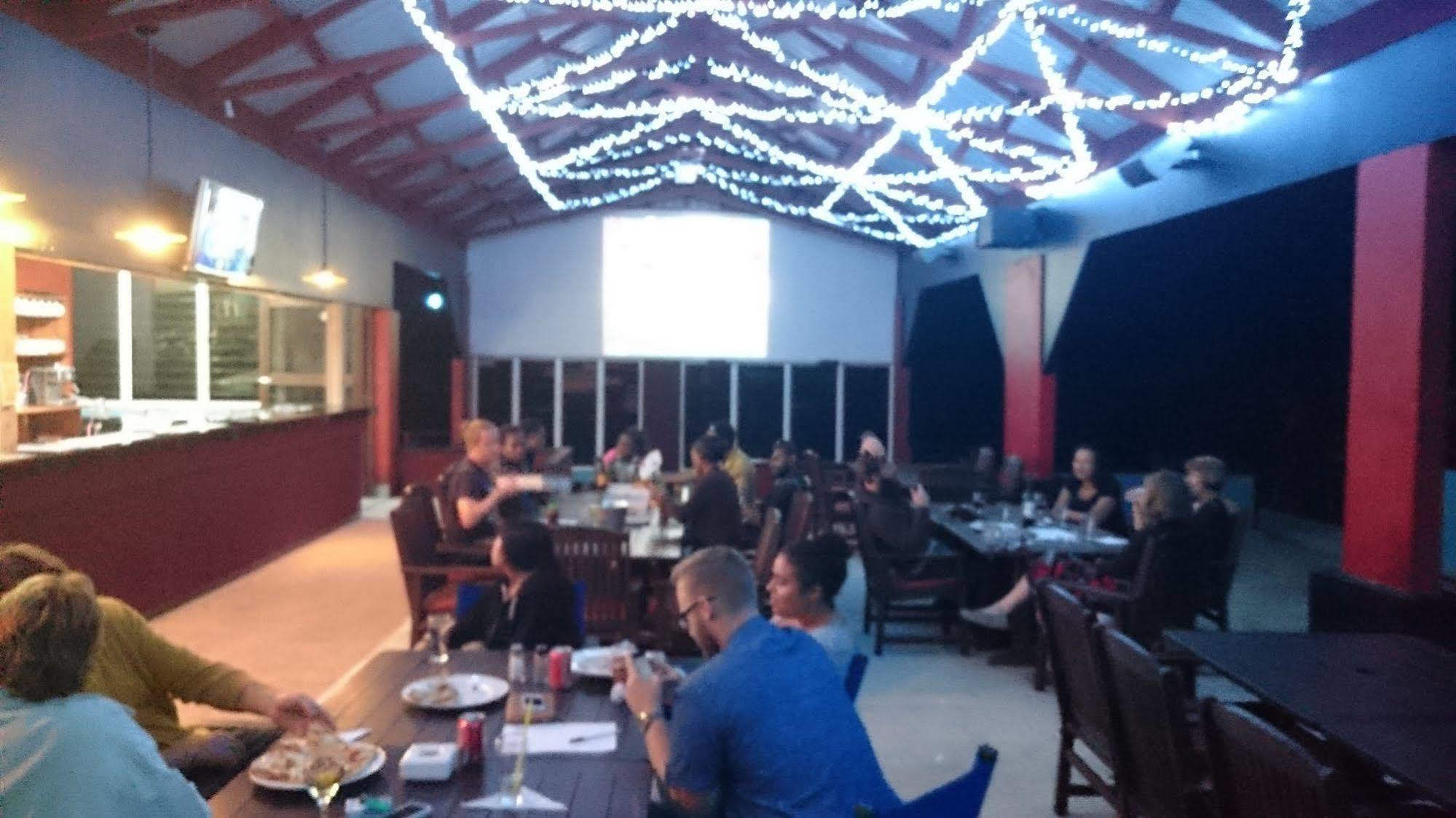 Retreat Seaside Vandrehjem Port Vila Eksteriør billede